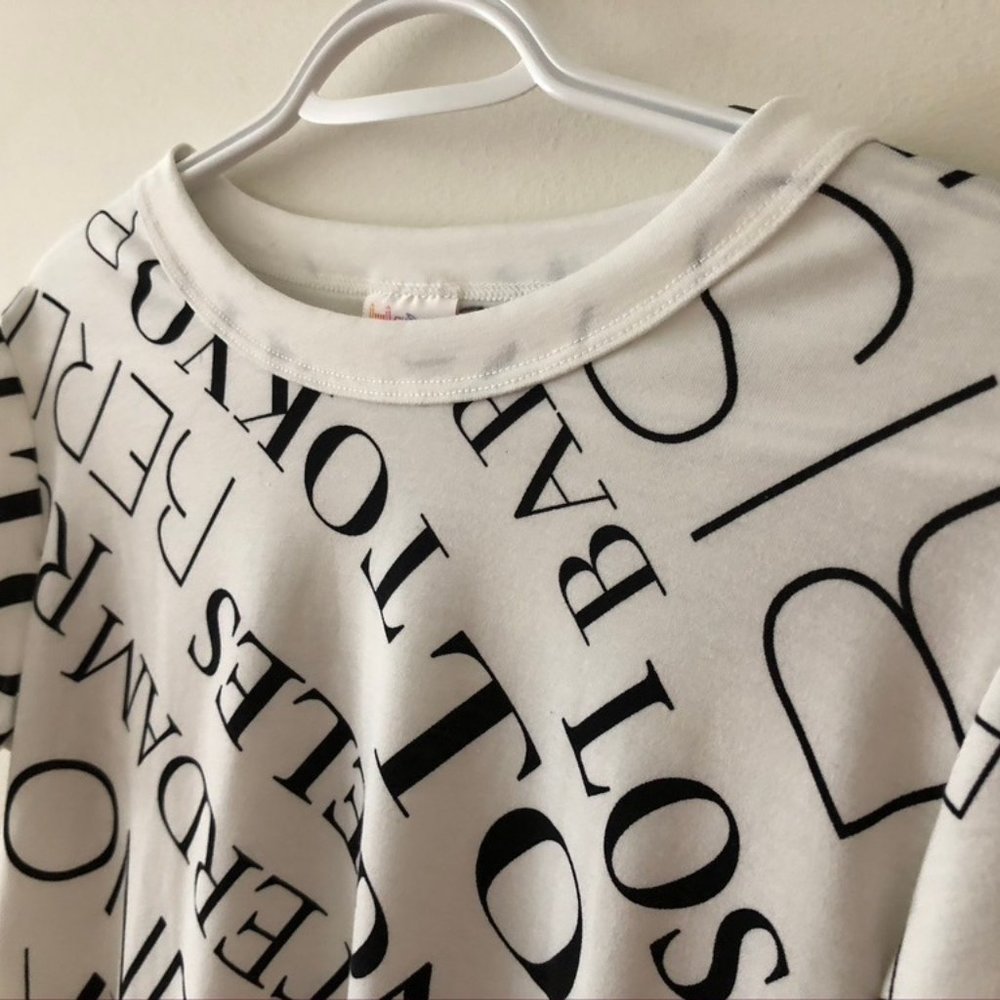 LuLaRoe Liv Tee - Black & White - XS